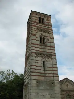 Campanile - Chiesa o Pieve dei Santi Nazario e Celso a Montechiaro d'Asti