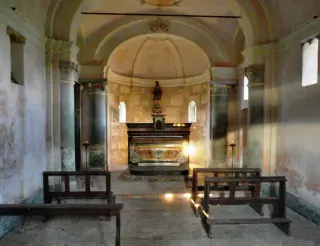 Interno - Chiesa o Pieve dei Santi Nazario e Celso a Montechiaro d'Asti