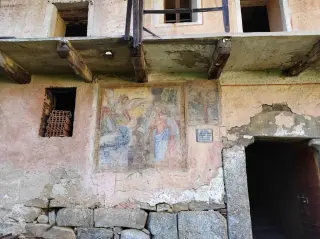 Affresco - Resti Oratorio di San Pietro a InvorioFrazione Cascina Cevola