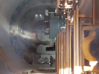 Affreschi absidali dalla finestrella - Cappella di San Grato a Pavone Canavese