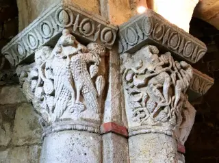Capitello interno - Pieve o Chiesa Cimiteriale di San Lorenzo a Montiglio Monferrato
