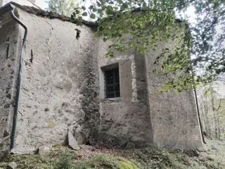 Fianco - Santuario della Madonna del Carmine o dei Dinelli a Balmuccia