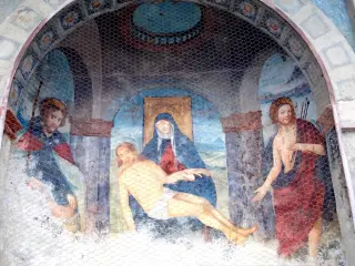 Lato Nord Ovest - Pietà tra i Santi Rocco e Sebastiano - Pilone di San Sebastiano e San Rocco a Ruffia