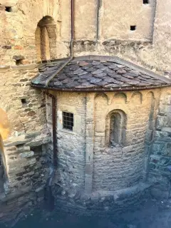 Abside romanica - Chiesa di San Vincenzo di Saragozza a Saint-Vincent