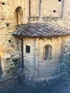 Abside romanica - Chiesa di San Vincenzo di Saragozza a Saint-Vincent