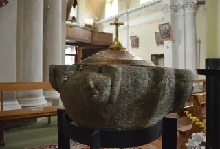 Fonte battesimale - Parrocchiale della Madonna del Carmine a Valsavarenche