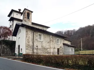 Fianco destro - Oratorio di Sant'Antonio Abate a BorgosesiaFrazione Plello
