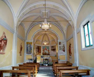 Interno - Chiesa della Madonna dell'Assunta a Arola