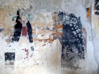 Abside, fondo, al centro, Santa Maria, graffiti - Cappella di Santa Maria Dei Genitrix a Villafranca PiemonteFrazione San Luca