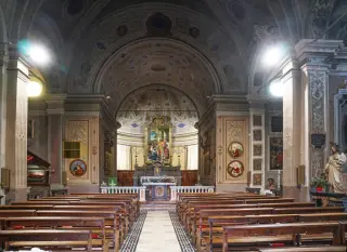 Interno - Chiesa di San Biagio a GozzanoFrazione Auzate