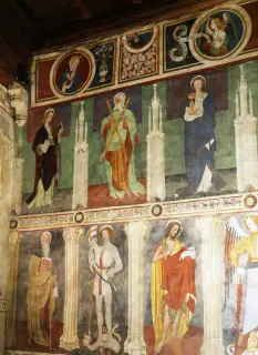 Affreschi con santi e apostoli - Cappella del Castello a Fénis