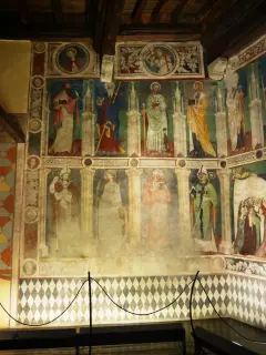 Affreschi con santi e apostoli - Cappella del Castello a Fénis