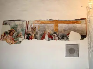 Parete sinistra (Nord), alto, lacerto di una Deposizione - Chiesa della Madonna della Stella a Pianezza