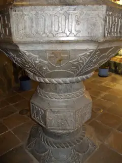 Battistero Zabreri IN NOM(in)E - Parrocchiale di Maria Vergine Assunta a Caraglio