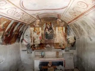 Interno - Cappella di San Francesco a Boves