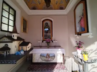 Interno - Cappella di San Rocco a ValstronaFrazione Luzzogno