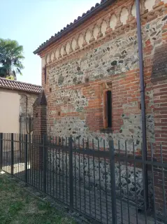 Fianco - Cappella di San Sebastiano a Pianezza