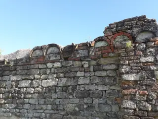 Archetti pensili del fianco sinistro - Chiesa di San Martino di Castelvero a Piovà Massaia