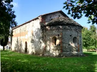 Abside - Cappella Cimiteriale del Santo Sepolcro o Santa Maria Fuori le Mura a Piozzo