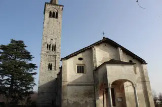 Facciata e campanile - Parrocchiale dell' Assunta a Ameno