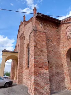 Fianco destro - Chiesa o Abbazia o Convento di San Maurizio a ConzanoFrazione San Maurizio