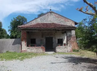 Facciata - Cappella di San Giuliano a SaviglianoFrazione San Giuliano