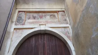 Affresco sul portale laterale del 1672 - Collegiata di Sant'Andrea a Savigliano