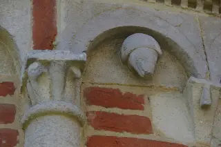 Abside Dettaglio scultura - Chiesa di San Nicola o Nicolao a Settime