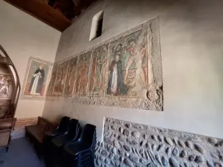 Affreschi della parete destra - Cappella di San Giuliano a Druento