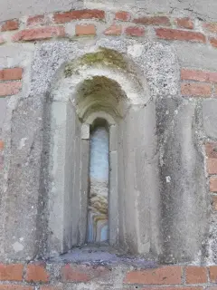 Monofora - Chiesa di San Giorgio a AramengoFrazione Masio