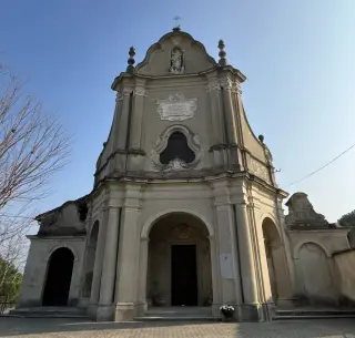 Facciata - Pieve dell' Assunta a Vesime