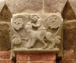 Sculture Particolare - Canonica di Santa Maria di Vezzolano a AlbugnanoFrazione Vezzolano