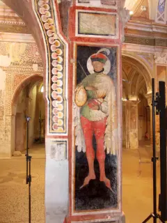 Pilastro fondo navata sinistra, San Sebastiano - Ex Parrocchiale di Santa Caterina a Villanova MondovìFrazione Villa