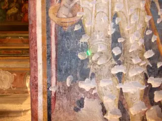 Pilastro fondo navata sinistra, San Michele arcangelo dettaglio - Ex Parrocchiale di Santa Caterina a Villanova MondovìFrazione Villa