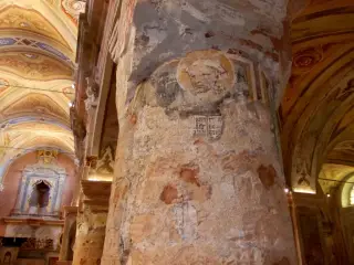 Navata centrale, pilastro seconda campata - Ex Parrocchiale di Santa Caterina a Villanova MondovìFrazione Villa