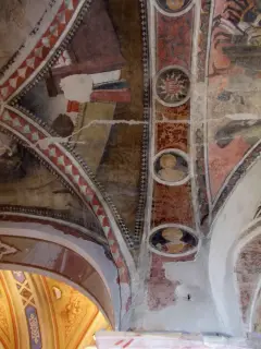 Navata sinistra, sottarco tra prima e seconda campata - Ex Parrocchiale di Santa Caterina a Villanova MondovìFrazione Villa