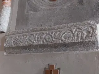 Pietra scolpita - Parrocchiale dell' Assunta a Rossana