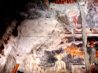 Affreschi cella alla  base del campanile, parete sud lato est - Parrocchiale di Sant'Andrea a Brossasco