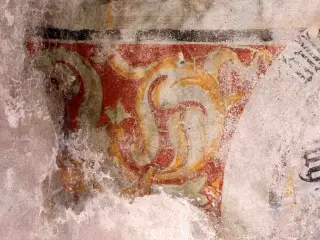 Affreschi cella alla  base del campanile parete sud lato est, parte inferiore - Parrocchiale di Sant'Andrea a Brossasco