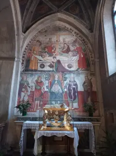 Madonna col Bambino e Cristo nel sepolcro - Collegiata di Santa Maria Nascente a Arona