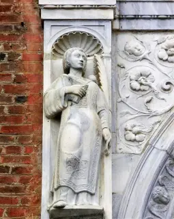 Dettagli portale - Collegiata dell' Assunta a Revello