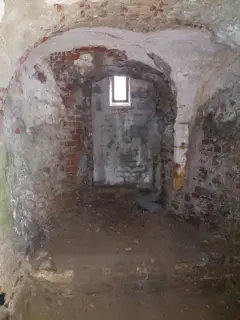 Cripta navatella laterale - Abbazia di Santa Maria a Cavour
