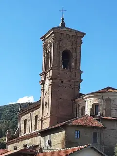 Abside e campanile - Chiesa di San Verano o Santa Maria a PineroloFrazione Abbadia Alpina