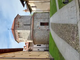Porta tamponata - Battistero di San Giovanni a Agrate Conturbia