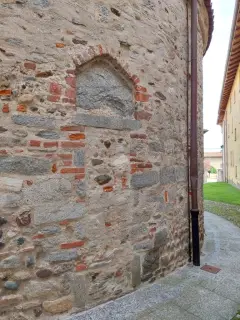 Vista - Battistero di San Giovanni a Agrate Conturbia
