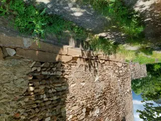 Fianco e materiali romani di reimpiego - Ex Chiesa di San Saturnino a Susa