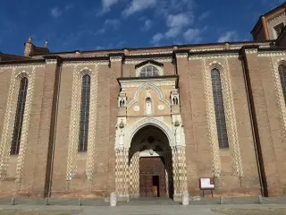 Fianco destro - Cattedrale di Maria Assunta e San Gottardo a Asti