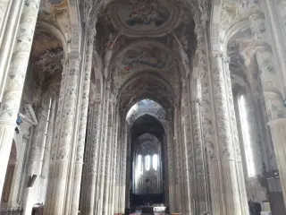 Interno - Cattedrale di Maria Assunta e San Gottardo a Asti