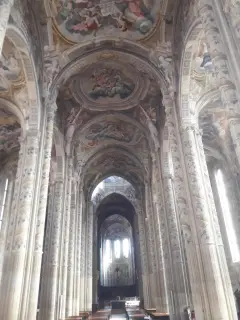 Interno - Cattedrale di Maria Assunta e San Gottardo a Asti