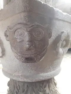 Fonte battesimale - Cattedrale di Maria Assunta e San Gottardo a Asti